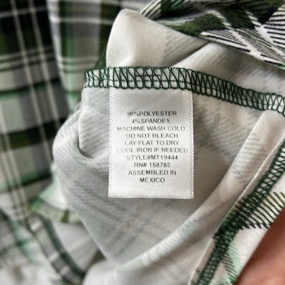 Unworn (washed) sleeveless collared Above and Beyond blouse, L, green/white… - Picture 5 of 5